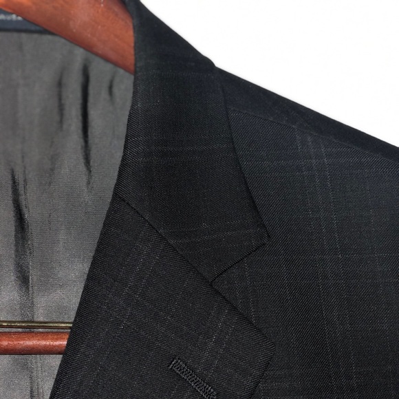 Hart Shaffer Marx Navy Blue striped suit. - Picture 1 of 4